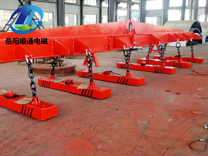 W92系列吊運小鋼坯、鋼錠用電磁鐵